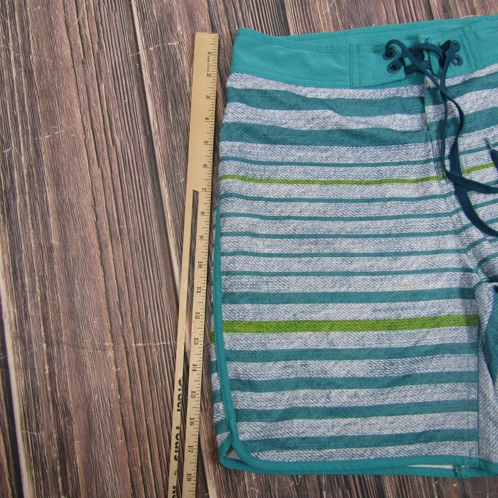 The North Face Swim Shorts Mens 32 Blue Striped Mesh Lined Quick Dry Trunks‎